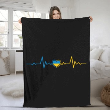 Discover Ukrainian Flag Ukraine Heartbeat Ukrainian Herzsch Fleece Blankets
