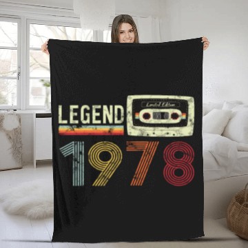 Discover 1978 Geburtstag Vintage Cassette Fleece Blankets