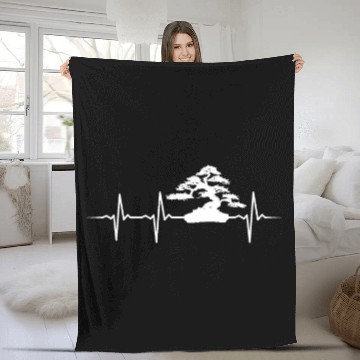 Discover bonsai Japanese Art Fleece Blankets