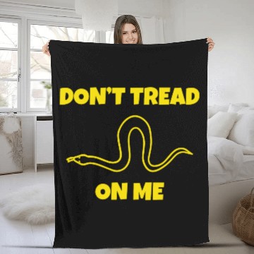 Discover Dont Tread On Me Line Snake Fleece Blankets