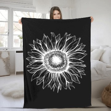 Discover The summer sunflower. Fleece Blankets