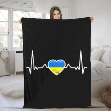 Discover Heartbeat Ukraine Heart Ukrainian Flag Fleece Blankets