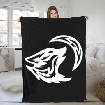 Discover Tribal White Howling Wolf Tattoo 70s Fleece Blankets