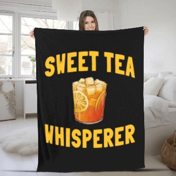 Discover Funny Sweet Tea Whisperer Outfit Fleece Blankets