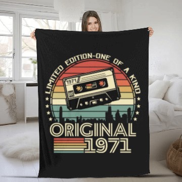 Discover 1971 Vintage Birthday Surprise Fleece Blankets