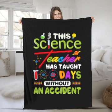 Discover This Science Teacher Has Taught 100 Days Without Fleece Blankets