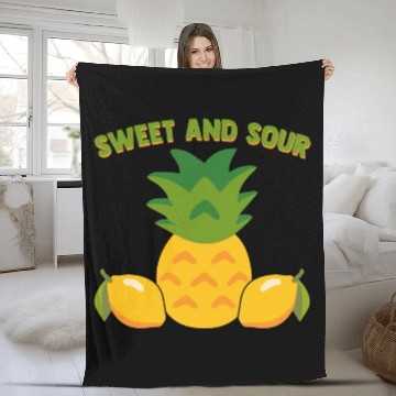 Discover Pineapple And Lemon Vibes For Sweet And Sour Fleece Blankets