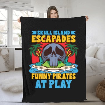 Discover Funny Horror Pirate Pirate Ship Pirate Captain Fleece Blankets