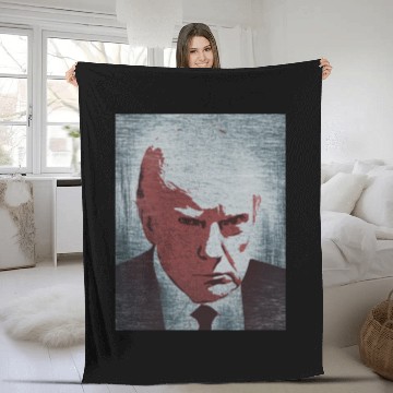 Discover Donald Trump mugshot graffiti Fleece Blankets