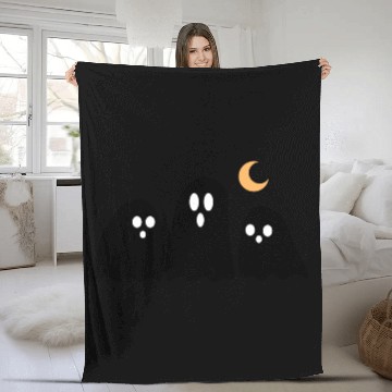 Discover halloween 3 black Fleece Blankets