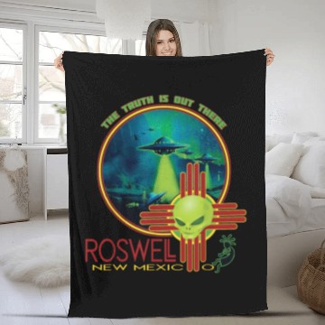 Discover Roswell Aviation New Mexico Alien UFO Fleece Blankets