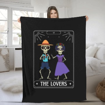 Discover The Lovers Tarot Card Got Skeleton Skull Halloween Fleece Blankets