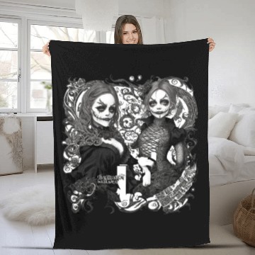 Discover Young witch and pumpkin Halloween 2 Fleece Blankets