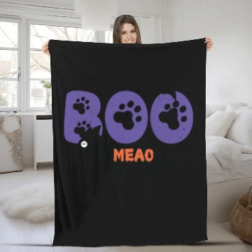 Discover BOO Meao Funny Halloween Saying And Cat lovers Fleece Blankets