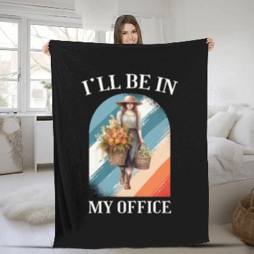 Discover Gardening Garden-plants Flowers-Gardener Gardener Fleece Blankets