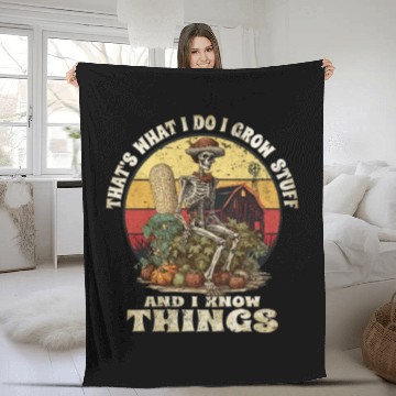 Discover Gardening Gardener Vintage Vegetable-Garden Farmer Fleece Blankets