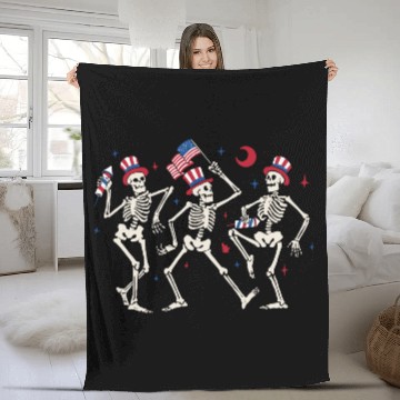 Discover Three USA Skeleton Patriots Dancing with US Flag Fleece Blankets