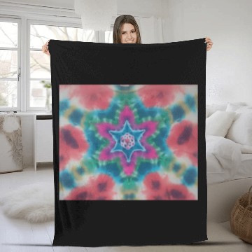 Discover Pink Starburst Fleece Blankets