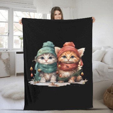 Discover Sweet and playful Christmas kittens wearing hats Fleece Blankets