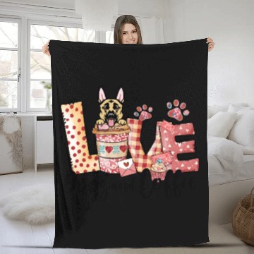 Discover Belgian Malinois Dog Coffee Lover Dog Mom Valentin Fleece Blankets