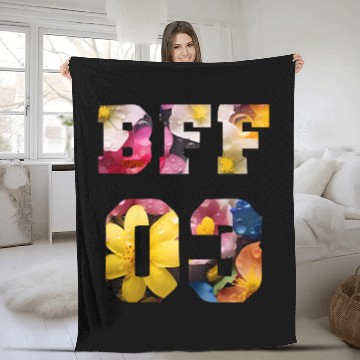 Discover Flower Best Friends for 3 - BFF 03 Fleece Blankets