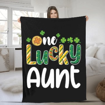 Discover One Lucky Aunt Matching Family St Patrick's Day Fleece Blankets