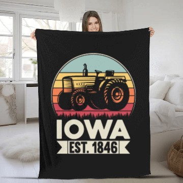 Discover Iowa Vintage Tractor Farmer Gifts Fleece Blankets
