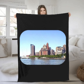 Discover Manhattan NY - Manhattan Skyline on a Clear Day Fleece Blankets