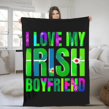 Discover Love My Irish Boyfriend Floral Design Fleece Blankets