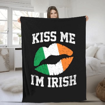 Discover KISS ME IM IRISH ST PATRICKS DAY Fleece Blankets