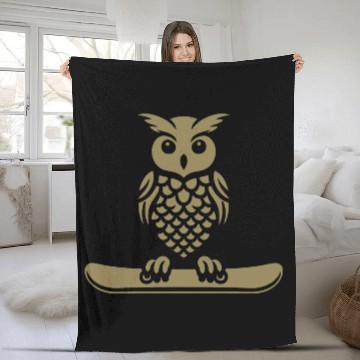 Discover Minimalist Design: Owl Snowboarder Silhouette Fleece Blankets