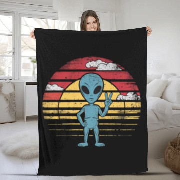 Discover Peaceful Alien Sunset Retro Vibe Fleece Blankets