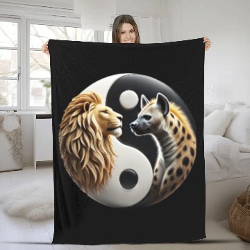 Discover Lion & Hyena - Yin-Yang Fleece Blankets