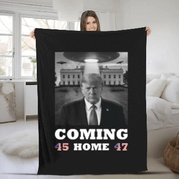 Discover Trump Coming Home with UFOs over the White House Fleece Blankets