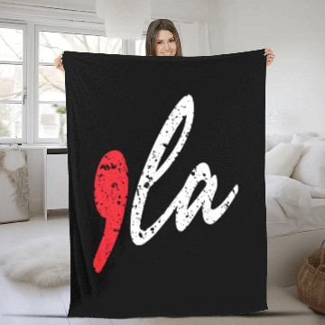 Discover Funny Comma La Kamala Harris 2024 Madam President Fleece Blankets
