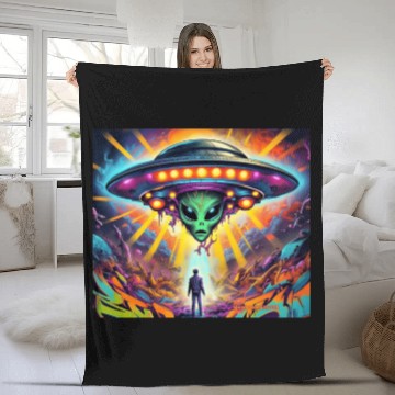 Discover Trippy alien Fleece Blankets