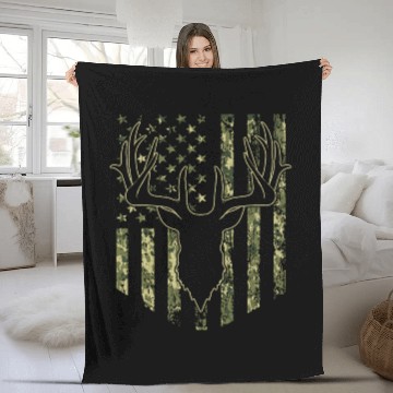 Discover Camouflage USA Flag Deer Hunting Camo Fleece Blankets