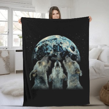 Discover Irish Wolfhound Dog Howling Moon Fleece Blankets