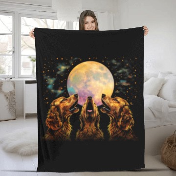 Discover Irish Setter Dog Howling Moon Fleece Blankets