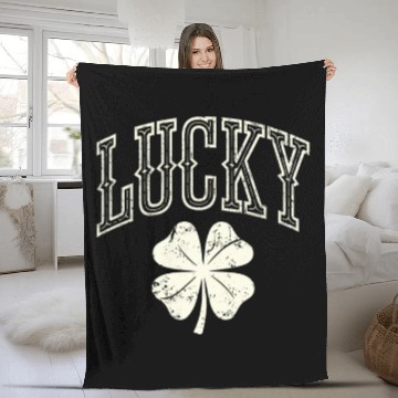 Discover Vintage Lucky Clover St Patrick's Day Fleece Blankets