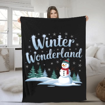 Discover christmas snowman winter wonderland Fleece Blankets