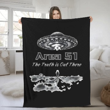 Discover The Truth is Out There: Area 51 - Alien Invasion Fleece Blankets