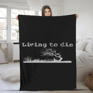 Discover Graveyard shilouet typography Living to die Fleece Blankets