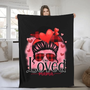 Discover One Loved Mama, Valentines Retro, Valentines Day Fleece Blankets