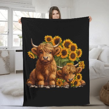 Discover Cute Scottish Highland Cow Sunflower Farmer Fleece Blankets