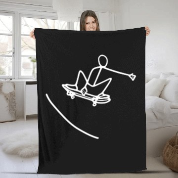 Discover Skater skating on skateboard Fleece Blankets