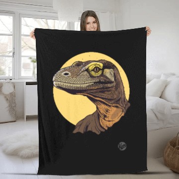 Discover Realistic Komodo Dragon Portrait Fleece Blankets