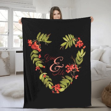 Discover Serene evergreen design for autumn lovers Fleece Blankets