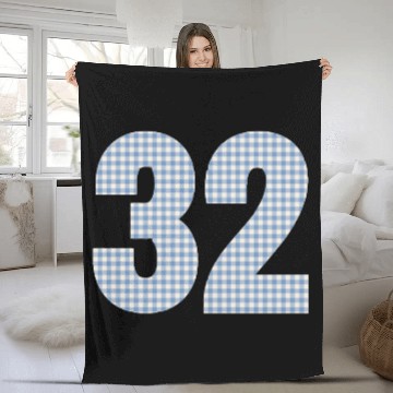 Discover ️ Oversized Gingham 32 ️ Fleece Blankets