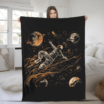 Discover astronaut with basketball illustration Fleece Blankets